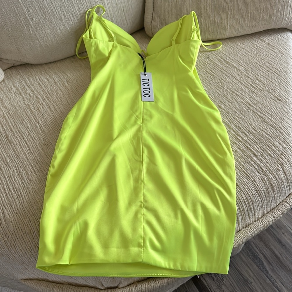 Dress - Picture 4 of 5